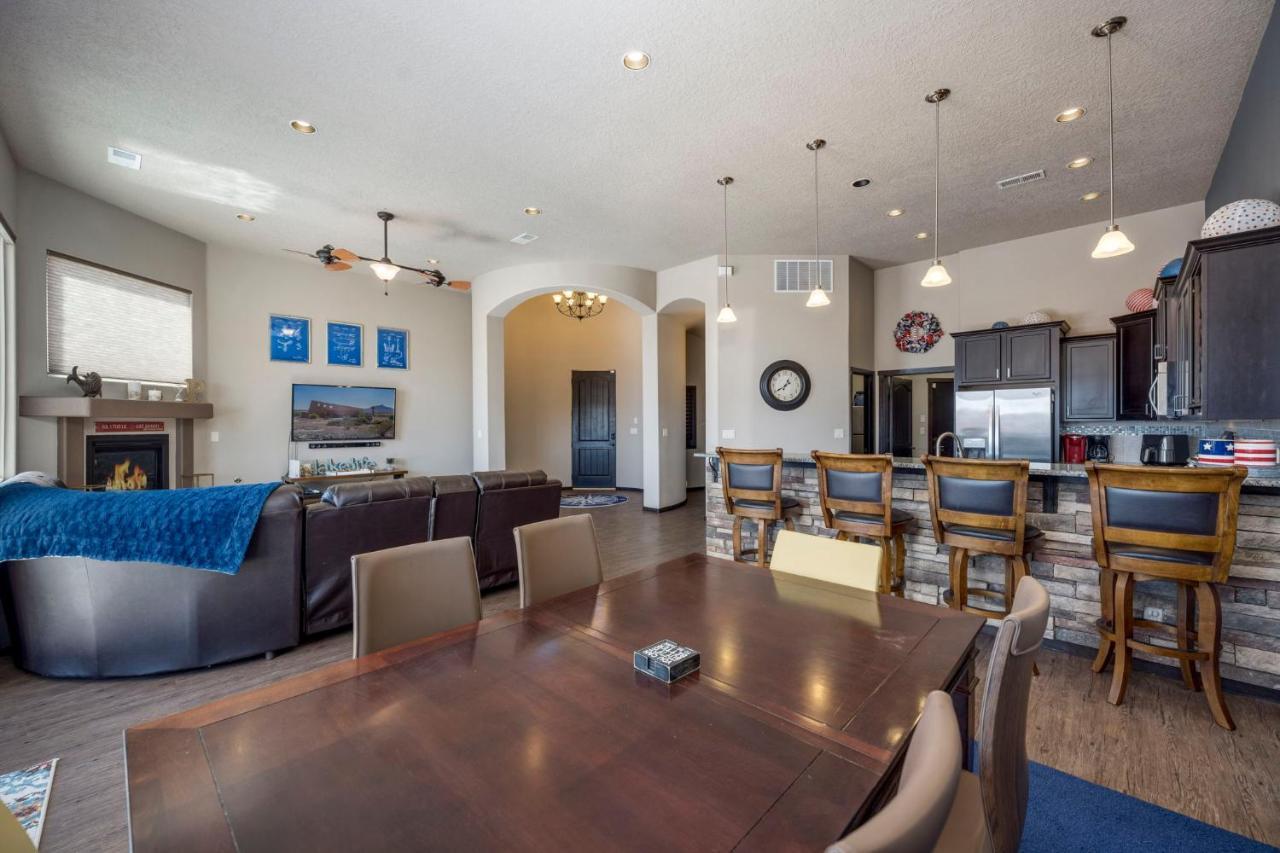 Turtleback Oasis - Minutes To Lake, Hot Springs, Golf - Luxurious, Spacious And Equipped Elephant Butte 외부 사진