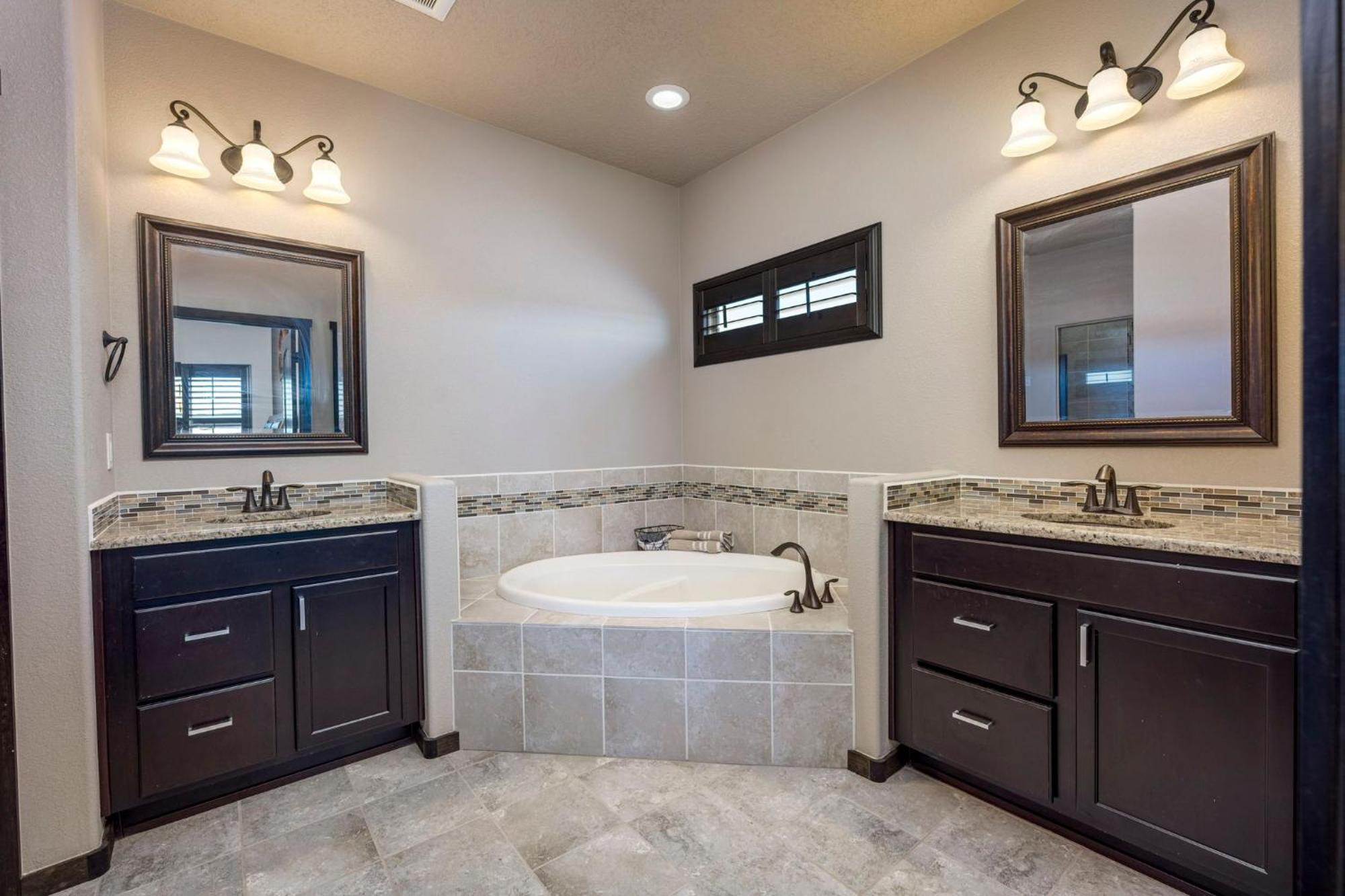 Turtleback Oasis - Minutes To Lake, Hot Springs, Golf - Luxurious, Spacious And Equipped Elephant Butte 외부 사진